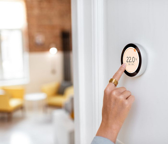 what is a smart home - smart thermostat